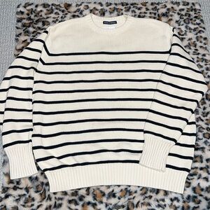 Brandy Melville Knitted Sweater